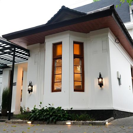 Buminakura Hotel Bandung Exterior photo
